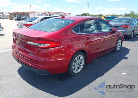 2019 Ford Fusion Hybrid Se z USA, uszkodzony, nr VIN 3FA6P0LU8KR207801